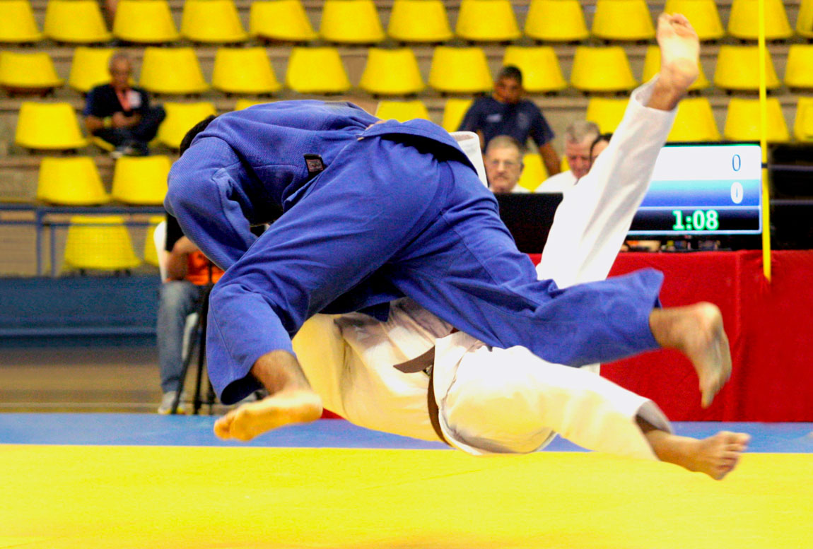 Pedro Maia conquista a prata no Mundial de jiu-jitsu